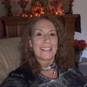 Meet your Posher, Deena